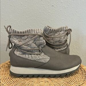 Merrell‎ Gray Knit Leather Insulated Ankle Boots Gray